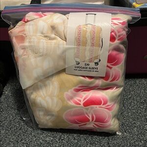 Floral Luggage Sleeve - Pink and Cream